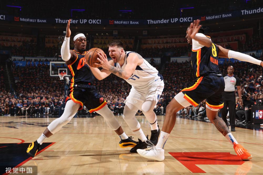 窄的赛道上 窄的赛道上