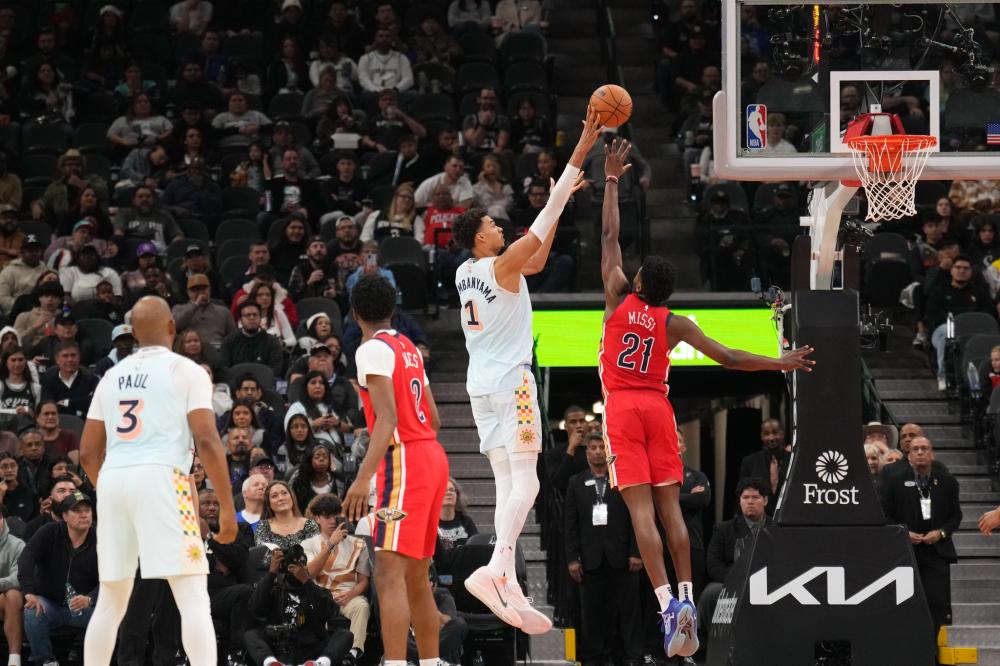 向后出手 向后出手