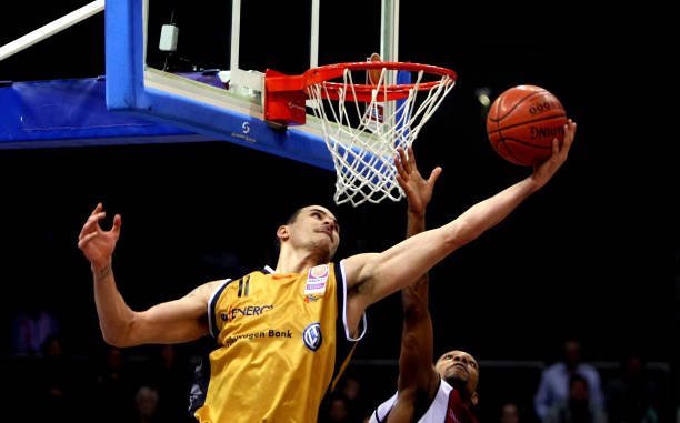 也在无形中 也在无形中